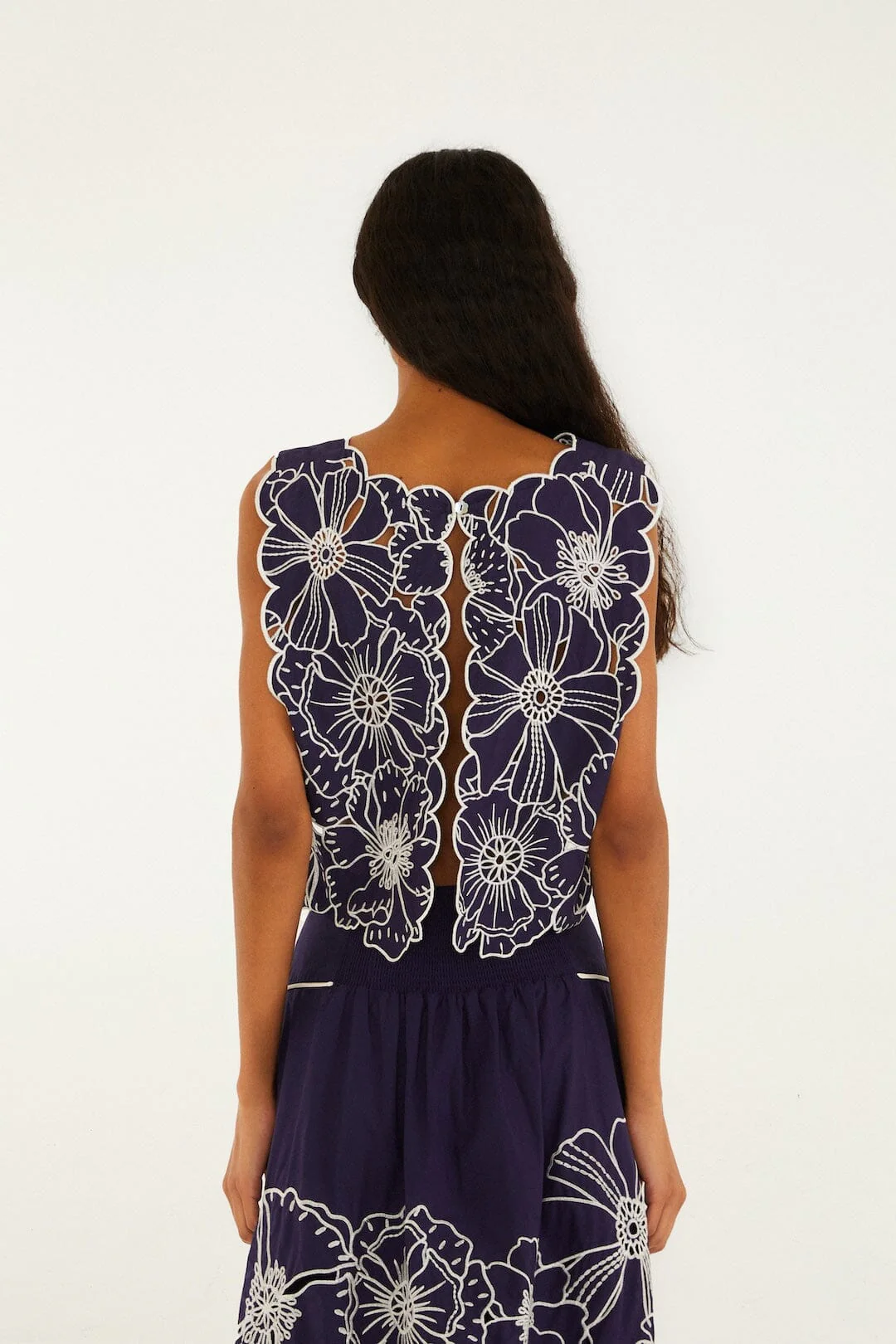 Blue Flowers Richelieu Crop Top - Image 3
