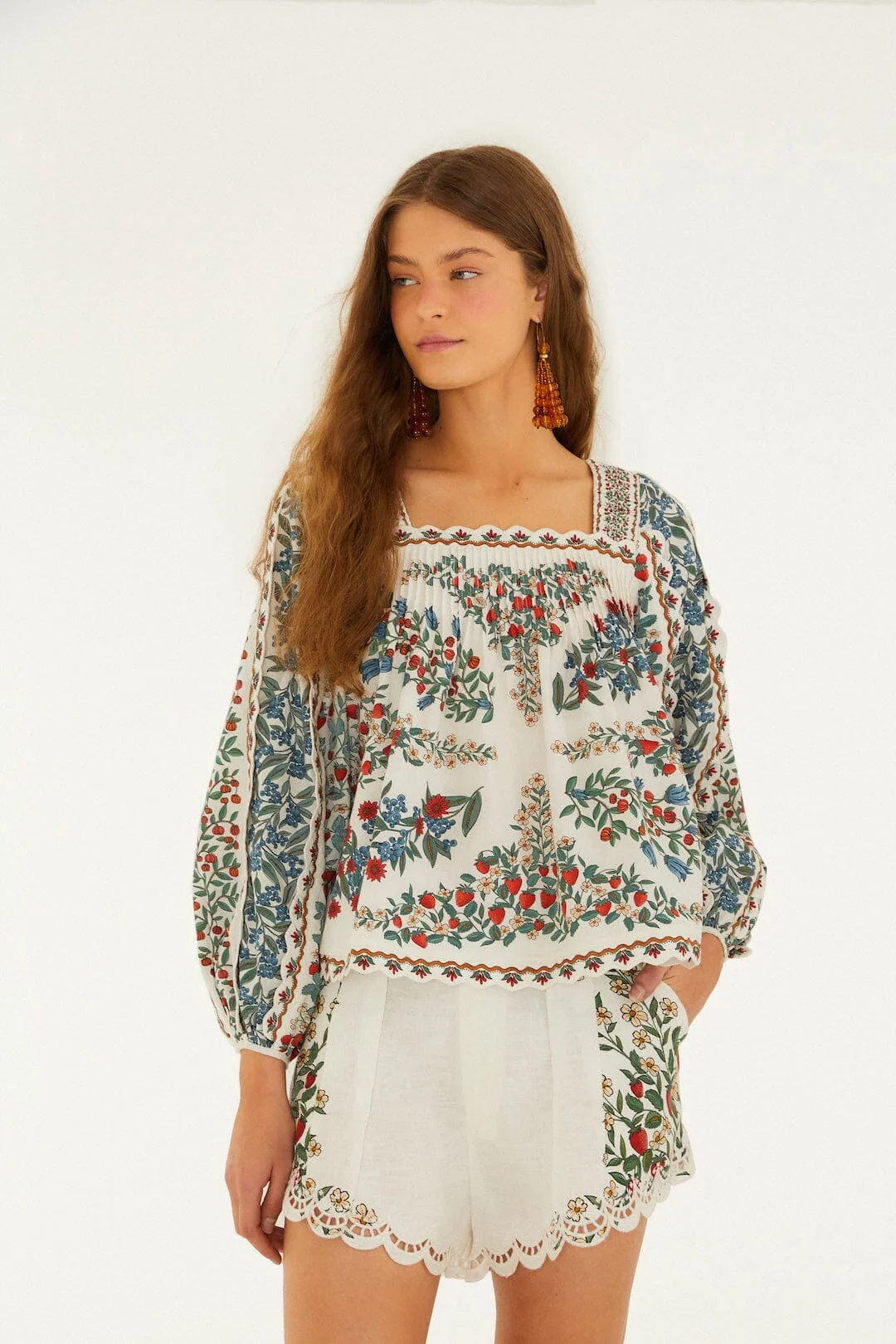 Off-White Fruit Beauty Scarf Long Sleeve Blouse