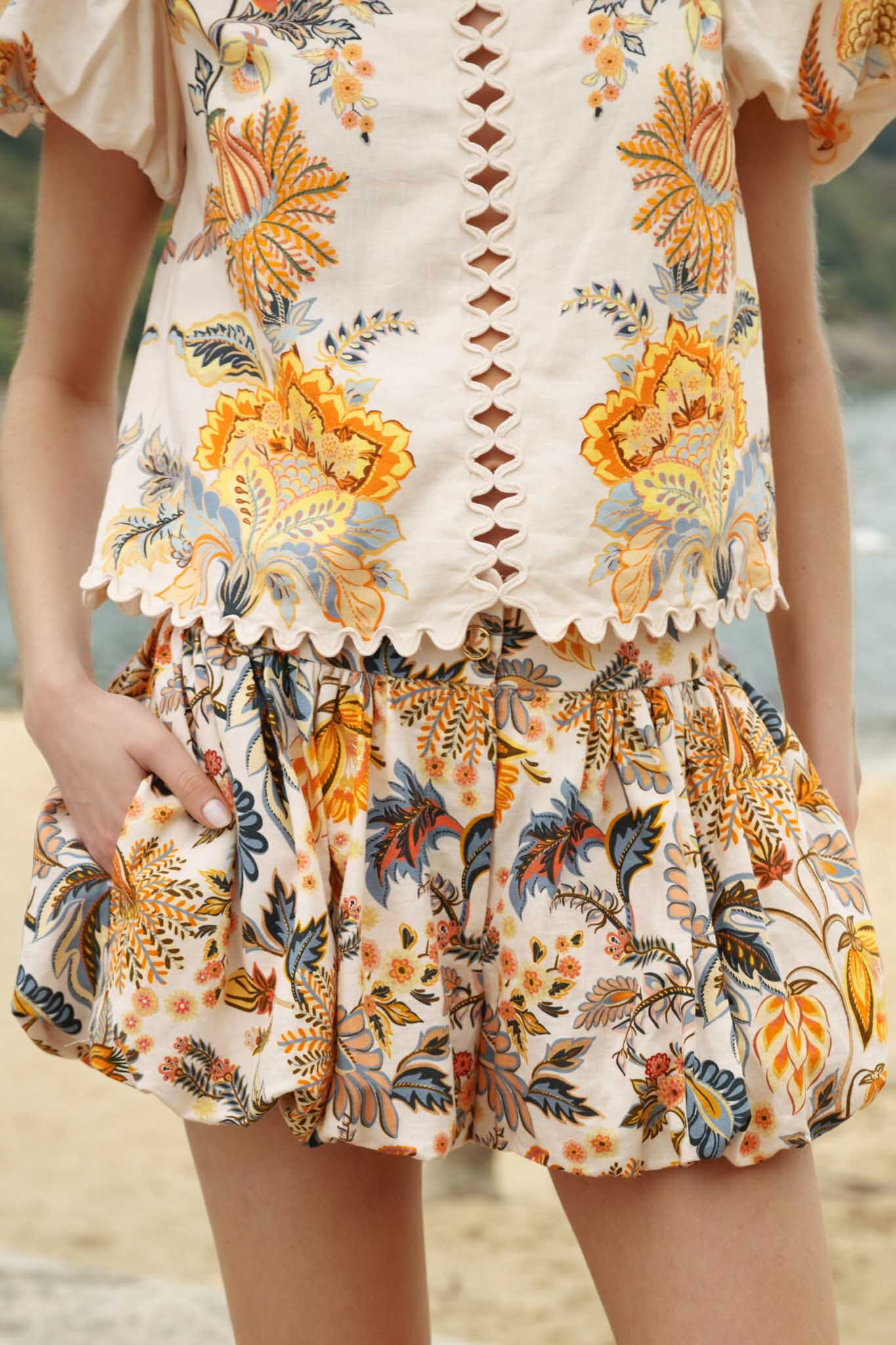 Off-White Ligia Shorts - Image 2